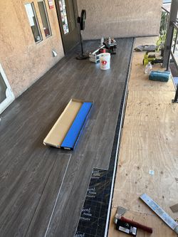 Vinyl Flooring (waterproof)