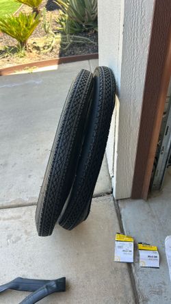 Bike tires and 1 tube