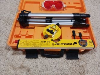 Johnson Level And Tool Laser Level Kit With Tripod Model 9100/40-0909