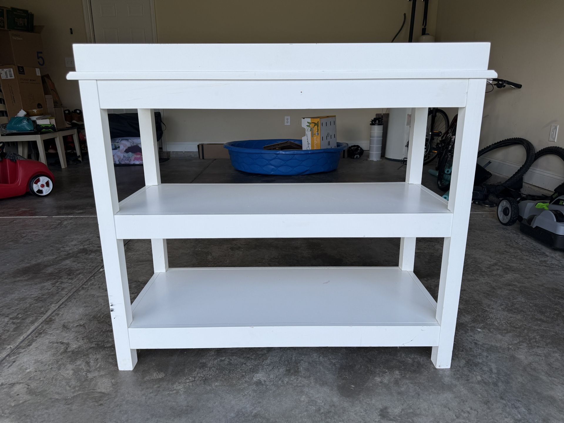 Baby changing table