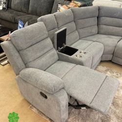 David Smoke Reclinings Sectionals Sofas Couchs Finance and Delivery Available