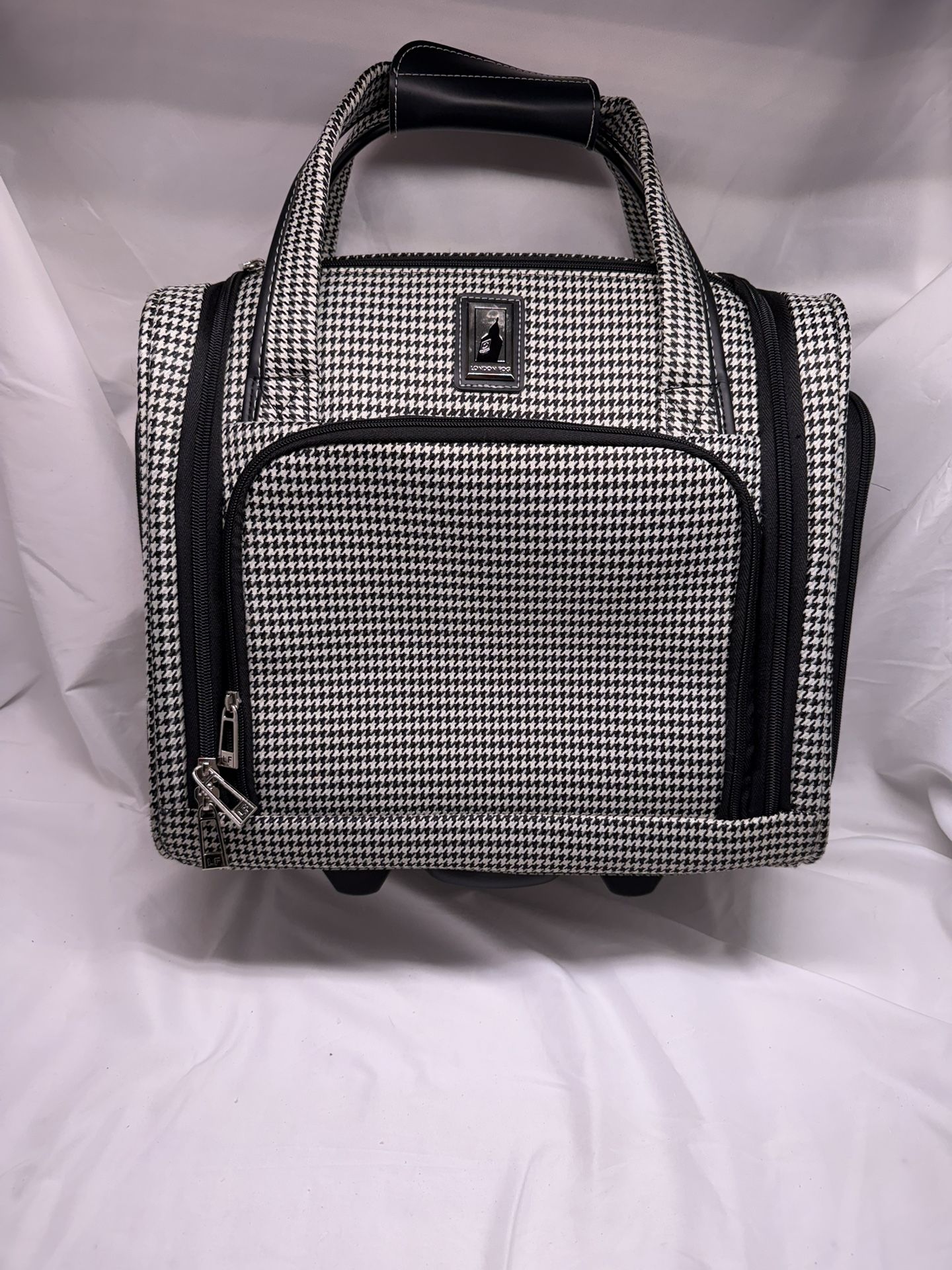 London Fog Wheeled Bag.