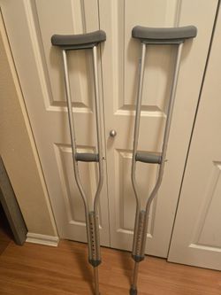 Crutches 