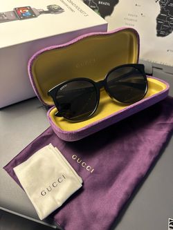 Gucci Black Round Sunglasses with Case