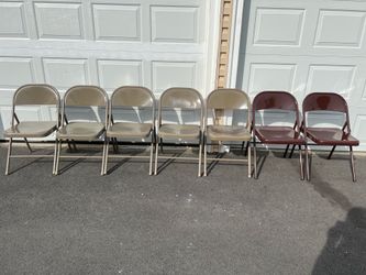 7 metal folding chairs