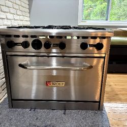 Brand New " Wolf " Oven & Stove 