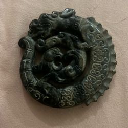 Jade dragon pendant 