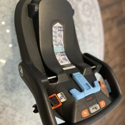 Uppa Baby Car Seat Base