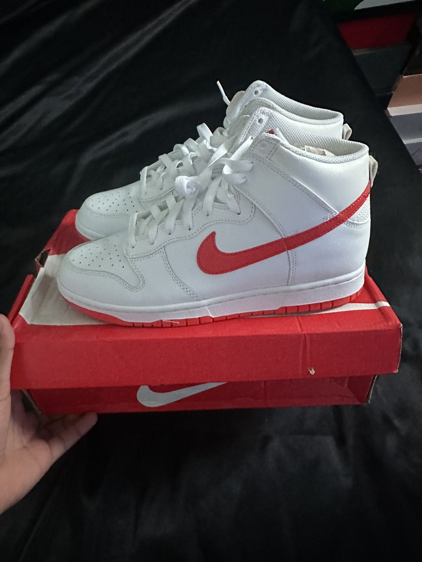 nike dunks high top