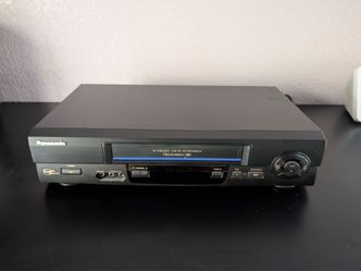 Panasonic PV-V4611 4-Head Hi-Fi Stereo VCR