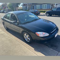 2001 Ford Taurus