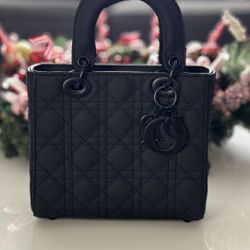 New wallets for ladies 