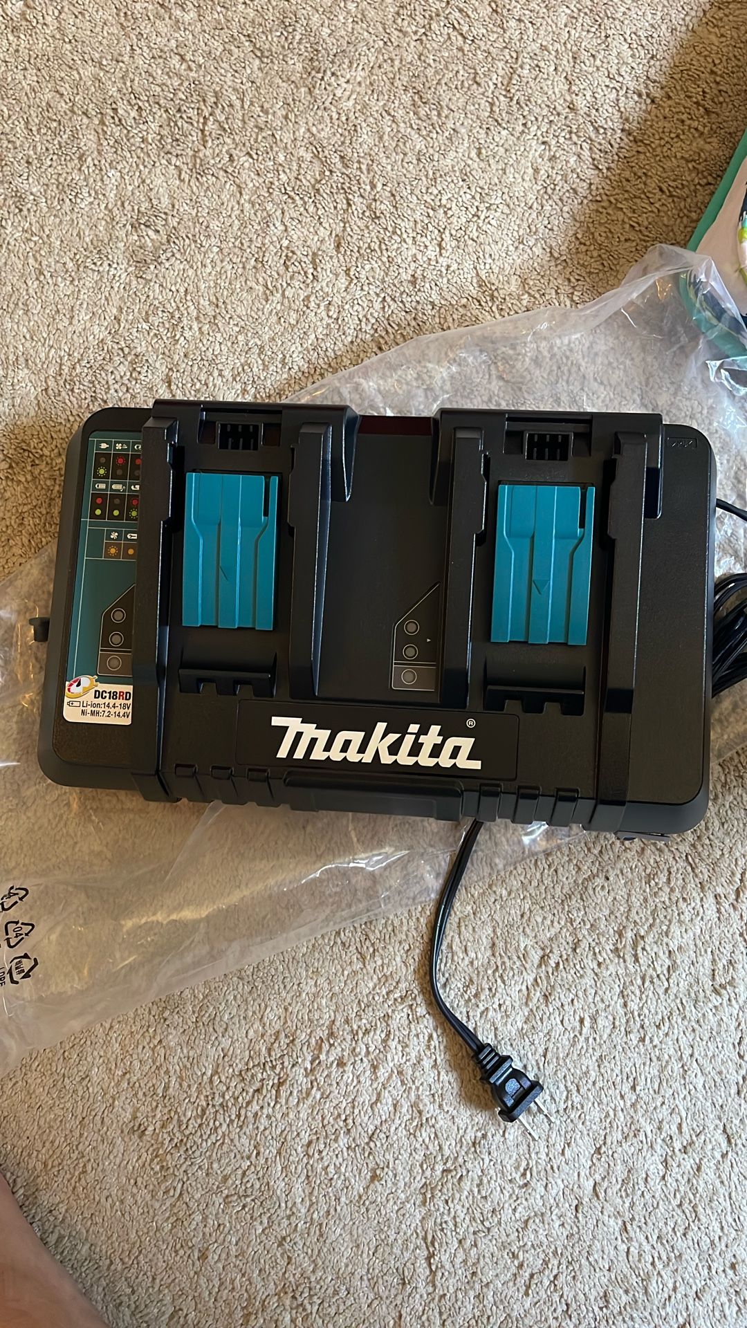 Makita Dual Charger