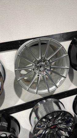 20s Forgiato flow form 5x115 with tires staggered floating caps