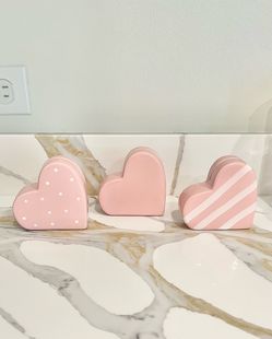 Heart photo holders