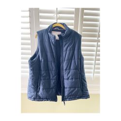 Amazon Basics Puffer Vest