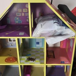 Peppa Pig Wooden Deluxe Playhouse