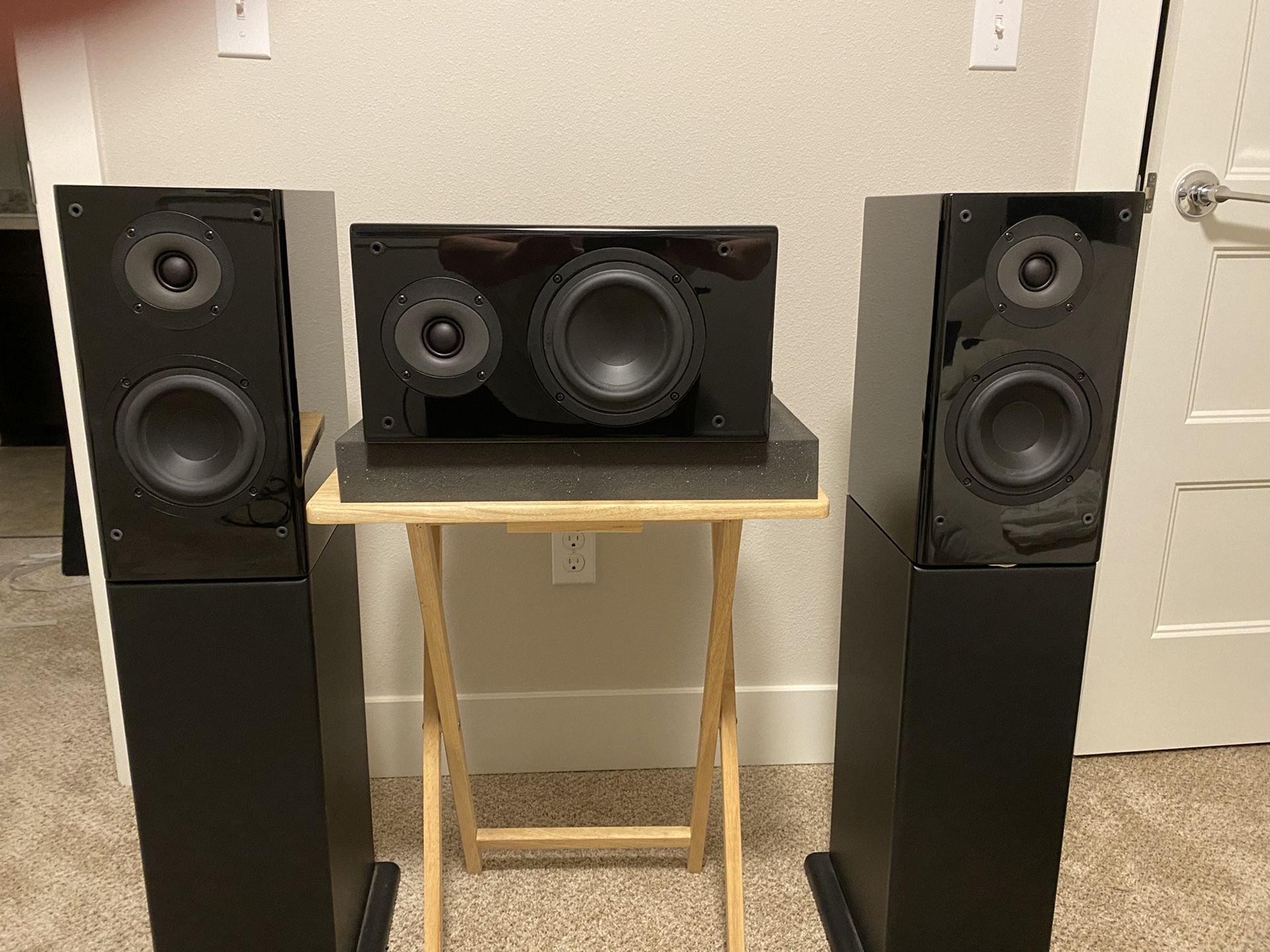 Ascend Acoustics Sierra-1s with CBM-170 Surrounds. If you are looking for the ABSOLUTE BEST sounding speakers for the price, look no further.