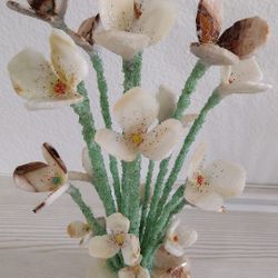 
GORGEOUS  BUNCH OF
 FLOWERS.\HANDMADE\
   
  A WONDERFUL CHRISTMAS 
   GIFT!