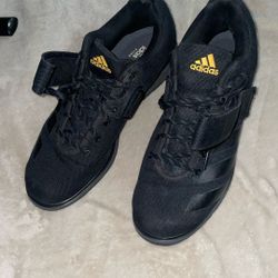 Men- Adidas Powerlift 4 