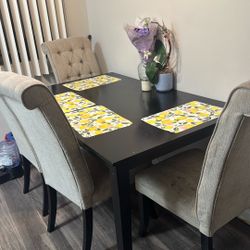 Kitchen Table With 4 Chairs