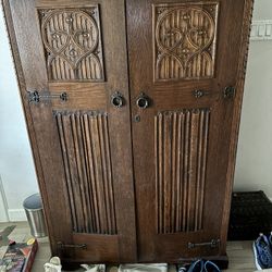 1900 antique Oakwood hand carved