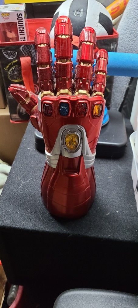 IRON MAN GLOVE WITH INFINITY STONES PIGGY BANK