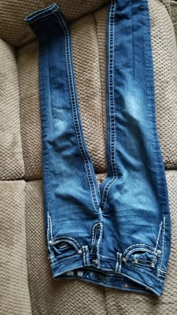 Miss Me Jean's- size 27 Signature Skinny
