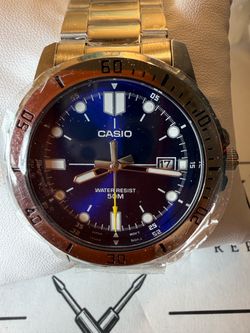 Wowww 😍 Look at that blue dial! The way the light hits it changes the whole look of the watch. 🔥⌚