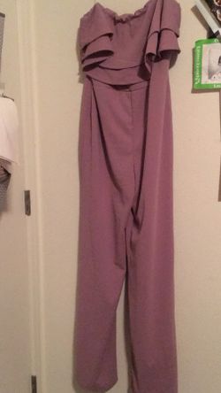 Jumpsuit lavender color. Size 1x.