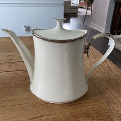 Lenox Solitaire Coffee Tea Pot 