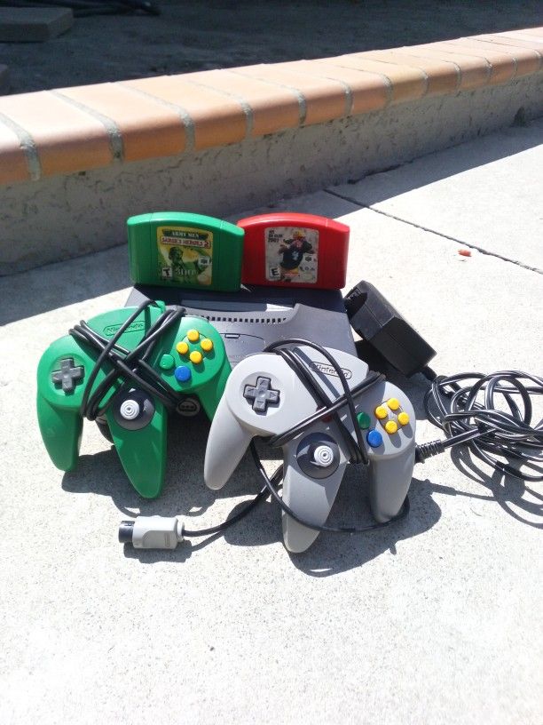 Nintendo 64 With 2 Games