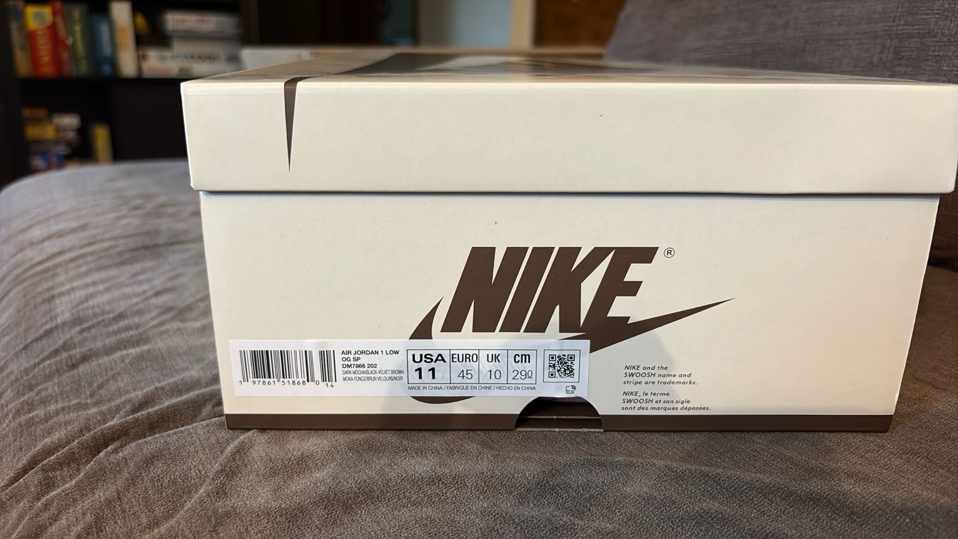 Travis Scott Air Jordan 1 Low Velvet Brown Size 11