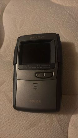 Portable tv player