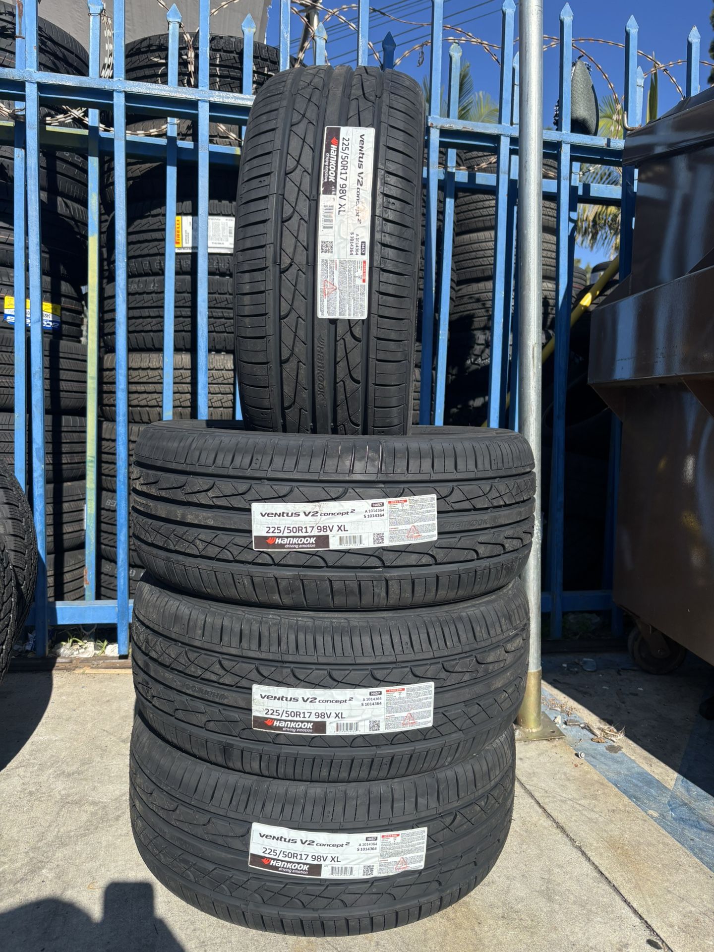 225/50/17 HANKOOK VENTUS V2 (4 TIRES NEW) INCLUDED INSTALLATION AND BALANCING (PROMOTION)✅