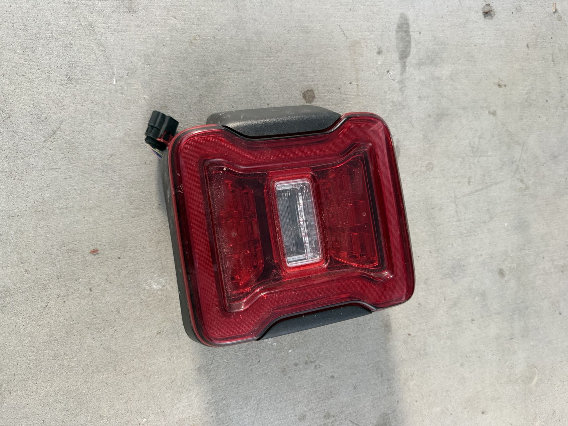 Jeep JL Taillight 