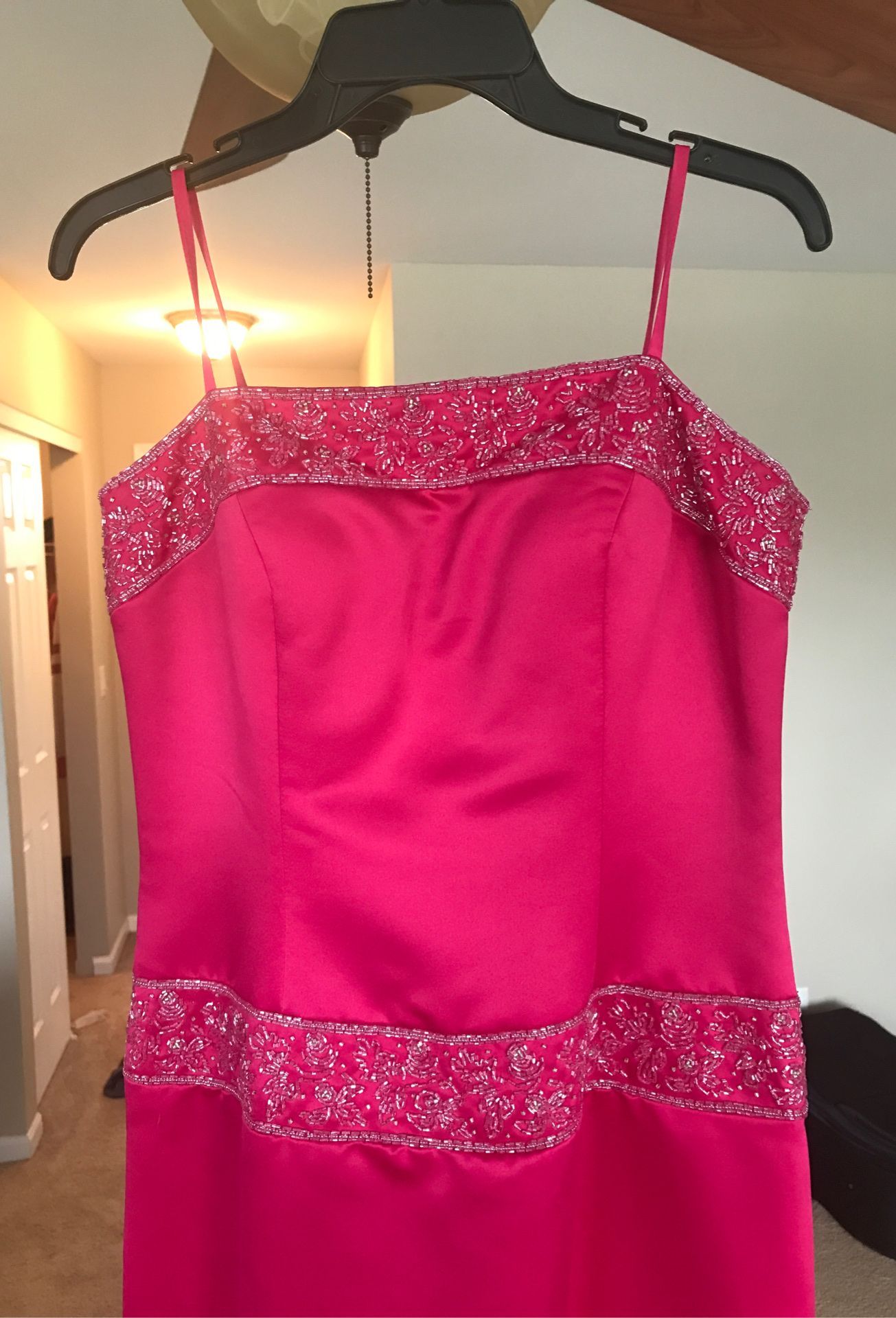 Beautiful PINK Bridesmaid / Maid of Honor / Mom of Bride dress. Worn ONCE!! SIZE MEDIUM