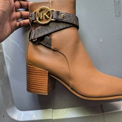 Michael Kor Boots