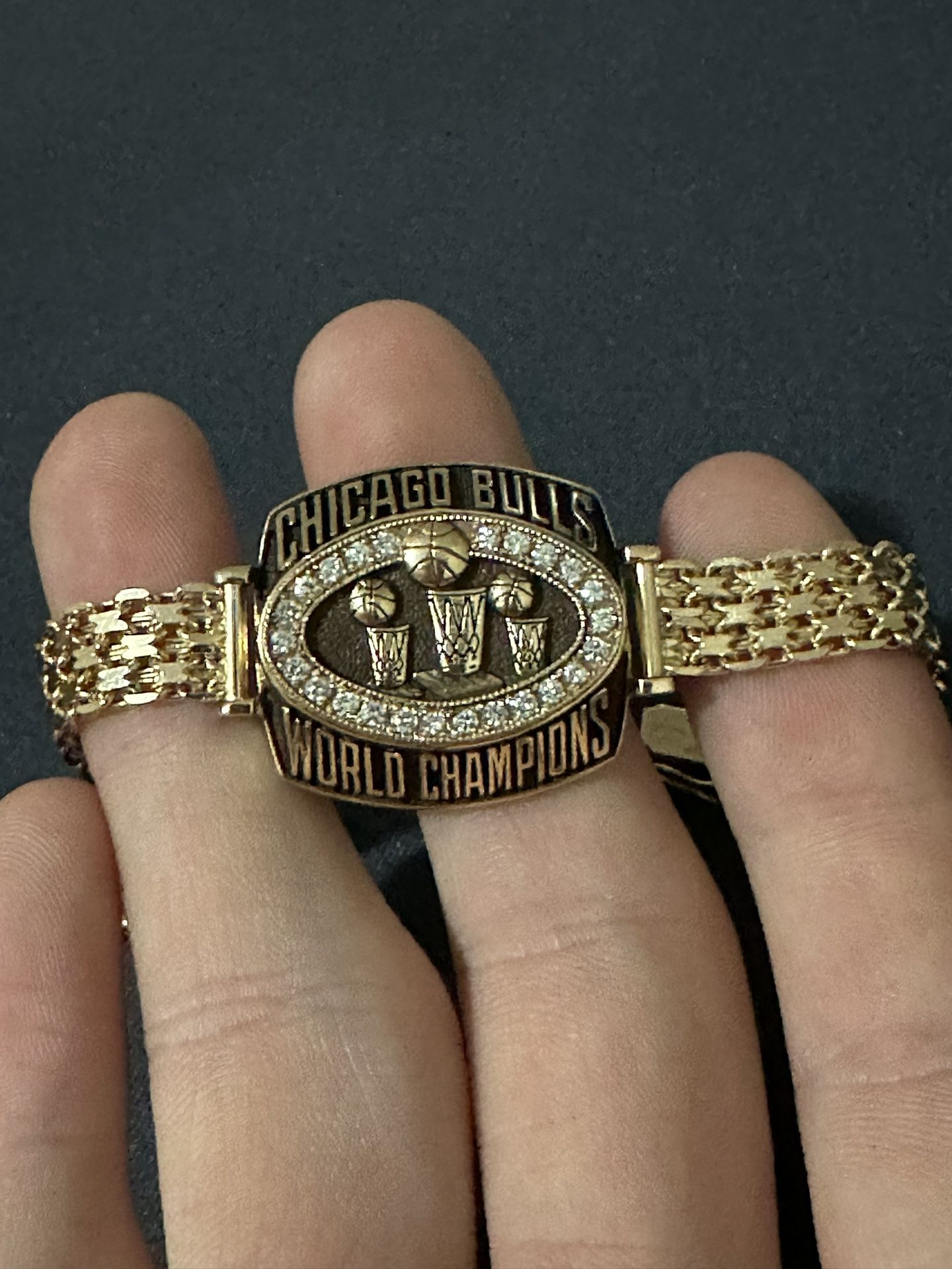 14k Yellow Gold Chicago Bulls World Champion Diamond Bracelet!