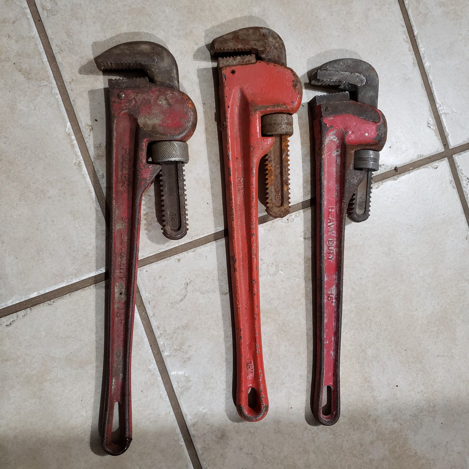 18" pipe wrench
