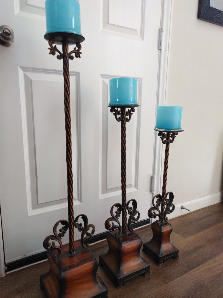 Metal Large Candle Holders Include The Glass Votive Light Blue Candle Holders, All 6 Piezas $75