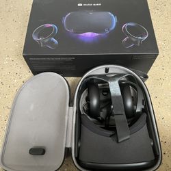 Oculus Quest VR Headset