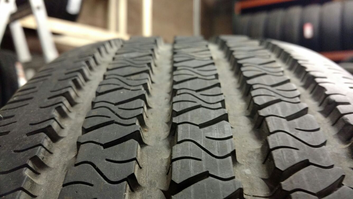 1 Pair (2) Used Michelin Symmetry Tires 225/60/16