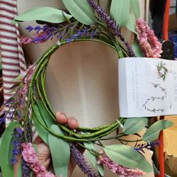 Lavender Garlands And Lilacs