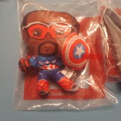 McDonald's Happy Meal Toys Capitan America 2024