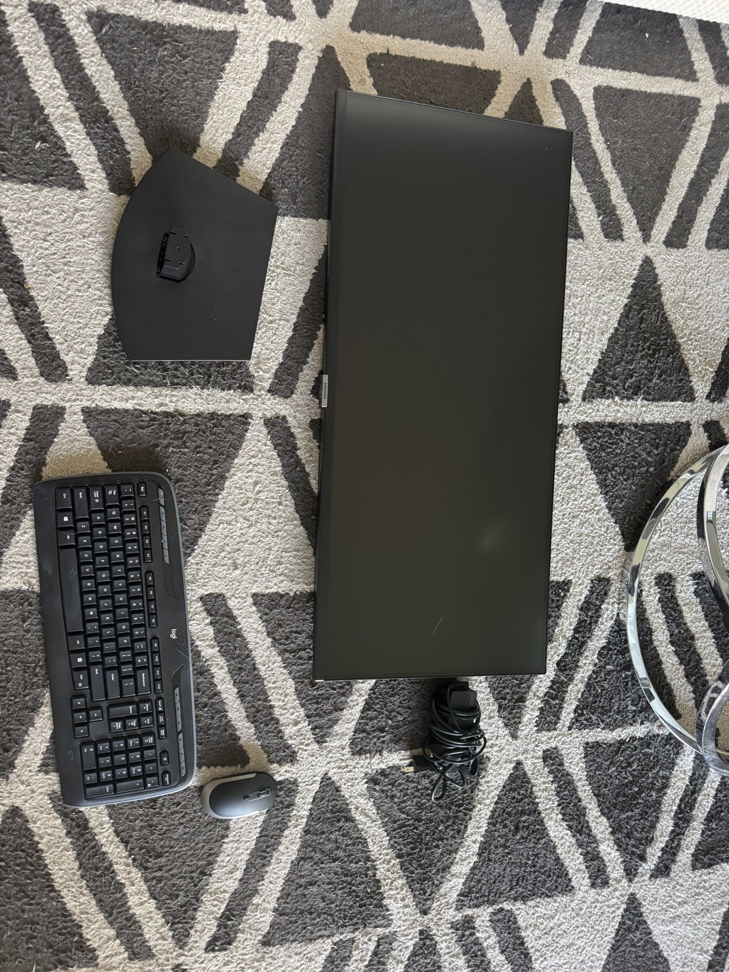 samsung monitors + keyboard and mouse