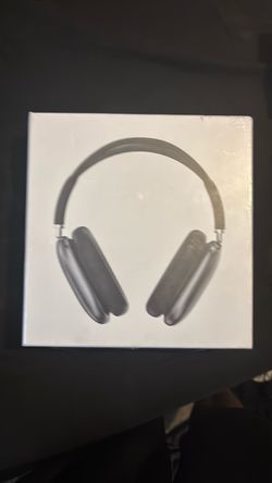 AirPod maxes