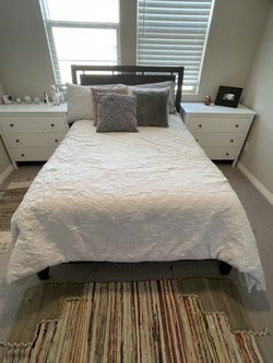 FULL Bed Frame (MATTRESS NOT INCLUDED) 