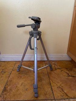 Targus 58” Camera/Camcorder Tripod with Carrying Case
