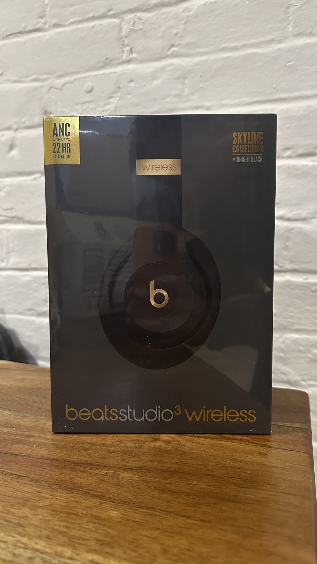 New Beats Studio3 Wireless Headphones Midnight Black